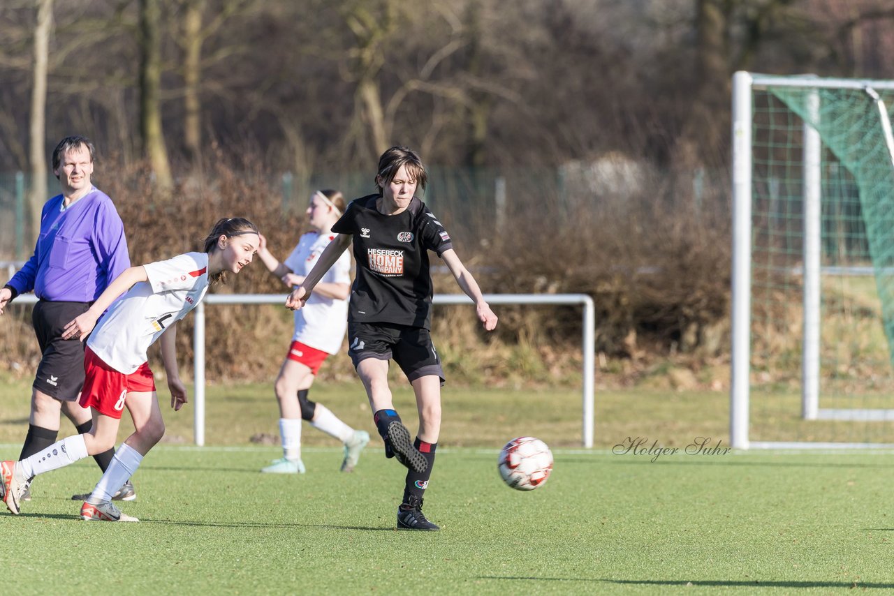 Bild 176 - wBJ SV Wahlstedt - SV Henstedt Ulzburg : Ergebnis: 0:1